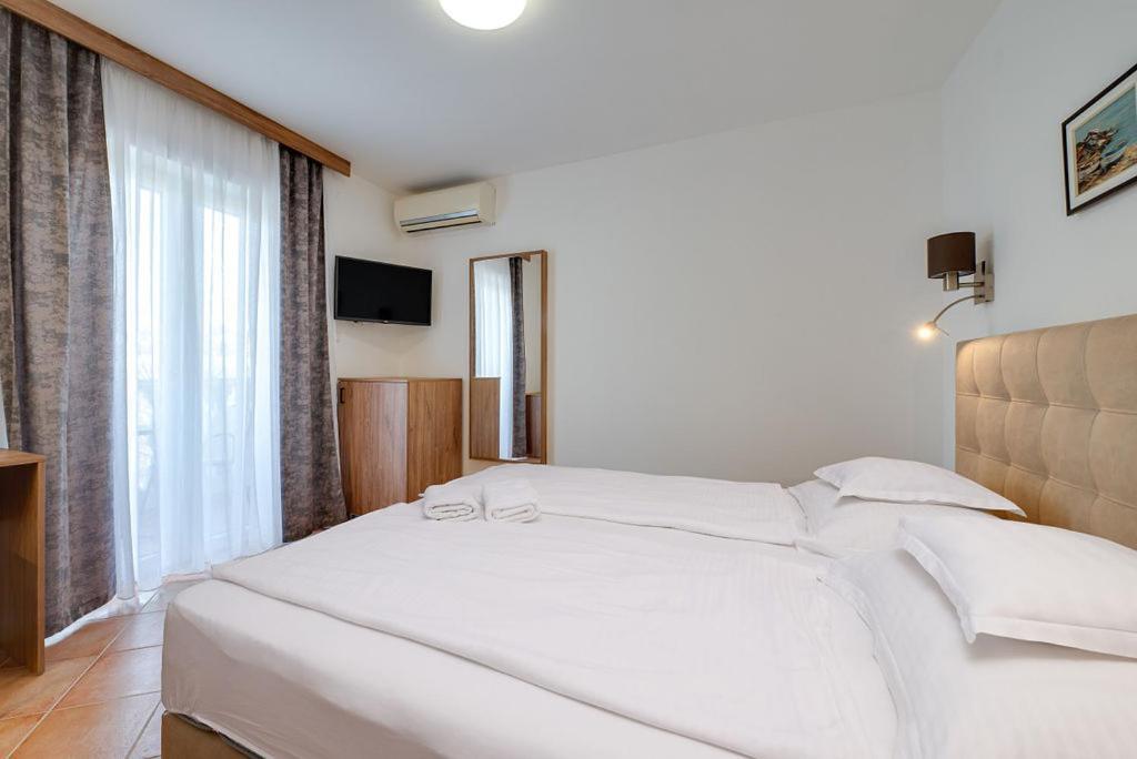 Bed & Breakfast Dosen III Башка Екстер'єр фото